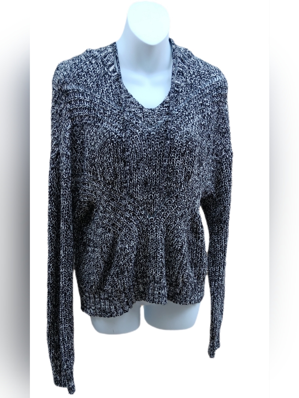 Hooded Sweater Black and White Size L